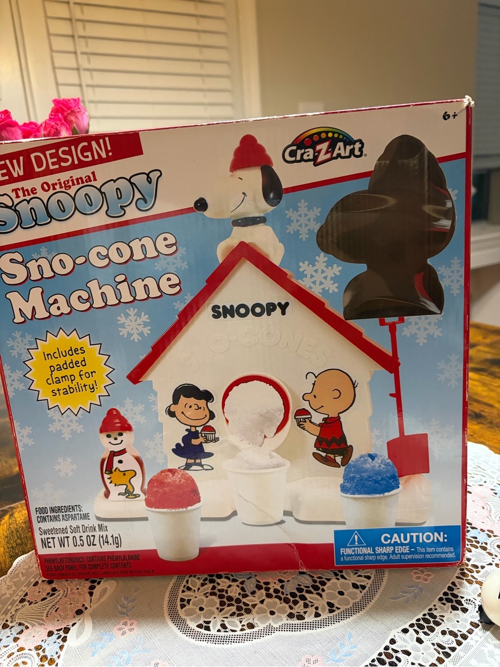 Cra-Z-Art Snoopy Sno-cone Machine Toy — Red & White